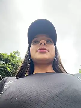 Brunettecollins05 webcam show