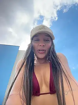 Brunettecollins05 在線直播表演