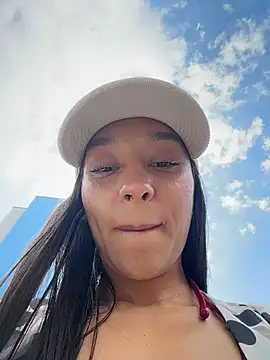Brunettecollins05's Webcam Show
