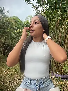 Brunettecollins05 网络视讯表演