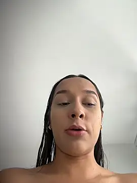 Show de Brunettecollins05 na webcam