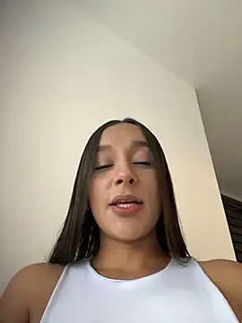 Brunettecollins05's Webcam Show