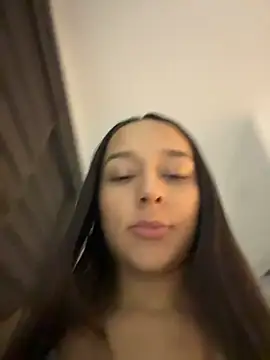 Brunettecollins05's Webcam Show