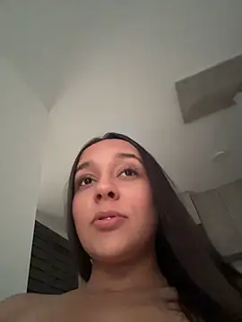 הופעת וובקאם של Brunettecollins05
