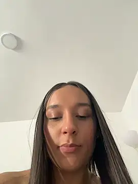 Brunettecollins05 웹캠 쇼