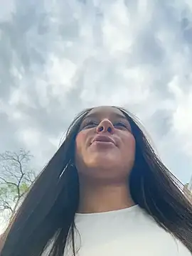 הופעת וובקאם של Brunettecollins05