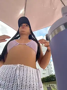 הופעת וובקאם של Brunettecollins05