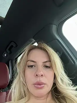 XXX chat uživo modela jordynjace