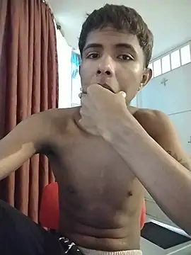 Mack_tomn Webbikameraesitys