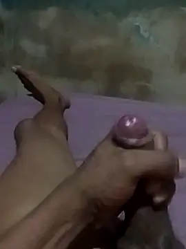 Show de m-a-g-n-a-t-a na webcam