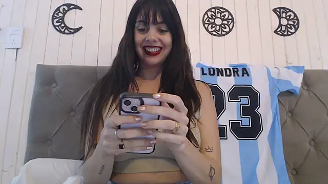Mickyta Chat XXX in diretta