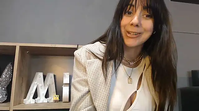 Chat +18 de Mickyta ao vivo