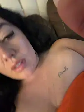 Pokazy przed kamerką – Michelle_dulce