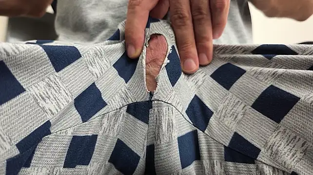 הופעת וובקאם של Thick_Cut_Cock
