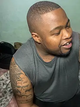 ChubbyBlackBoyzaのウェブカメラショー