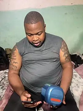 عرض كام ChubbyBlackBoyza