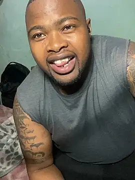 ChubbyBlackBoyza webkamerás műsora