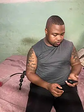 ChubbyBlackBoyza Webcamshow
