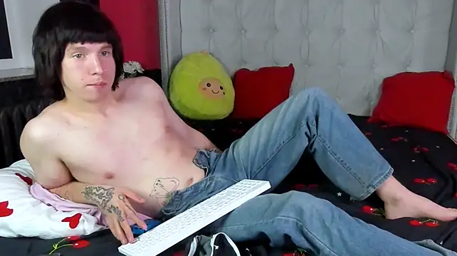 CutieKai_ Show in webcam