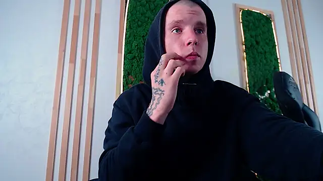 Show modela CutieKai_ na web-kameri