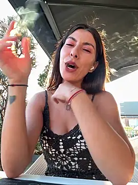 Rebecaburns' Webcam Show