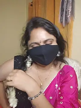 Sravvi499's Webcam Show