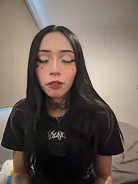 JIORYOvO's Webcam Show
