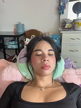 Czat XXX na żywo – Milleradhara24