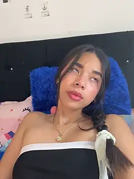 Milleradhara24's Live XXX Chat