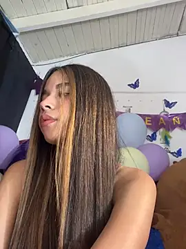 Milleradhara24 Live XXX-chat