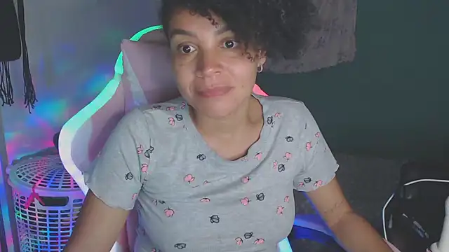 shayna_cuteのライブXXXチャット