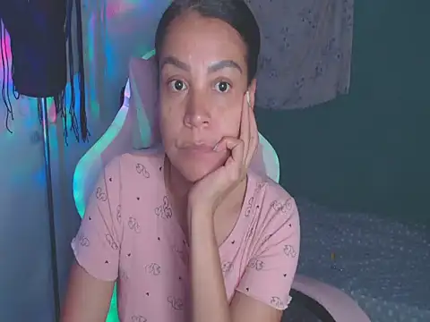 دردشة shayna_cute الجنسية المباشرة