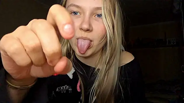 KarinRobertson's Webcam Show