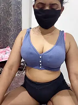Aarti909090 Show in webcam