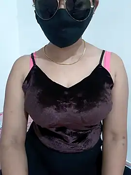 Show de Aarti909090 na webcam