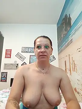 SugarDiamonds XXX чат на живо