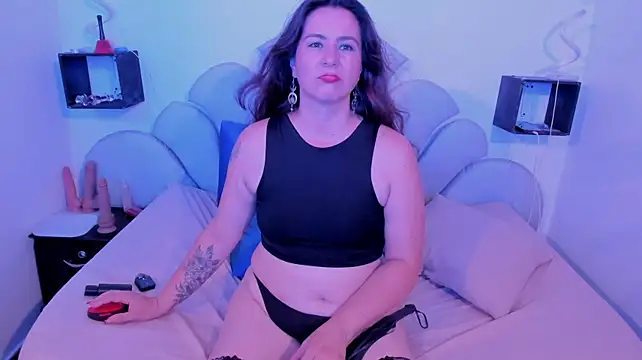 Emmily-sweet Chat XXX live