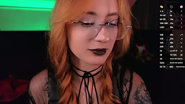 WICKEDEMBER's Webcam Show