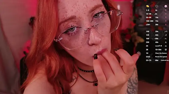 WICKEDEMBER Adlı Modelin Canlı XXX Sohbeti