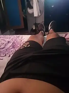 Show modela jimyx3 na web-kameri
