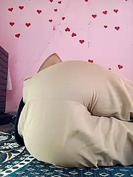 Saniya76's Webcam Show