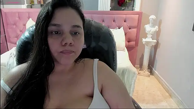 _chelsea_24n Live XXX chat