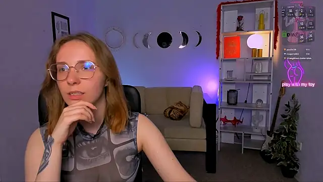 Pokazy przed kamerką – baby_hotte