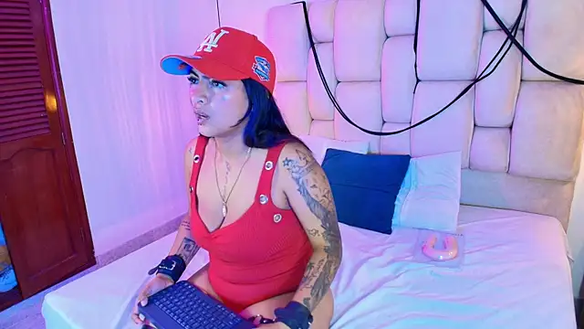 KimberlyFox_t's Live XXX Chat