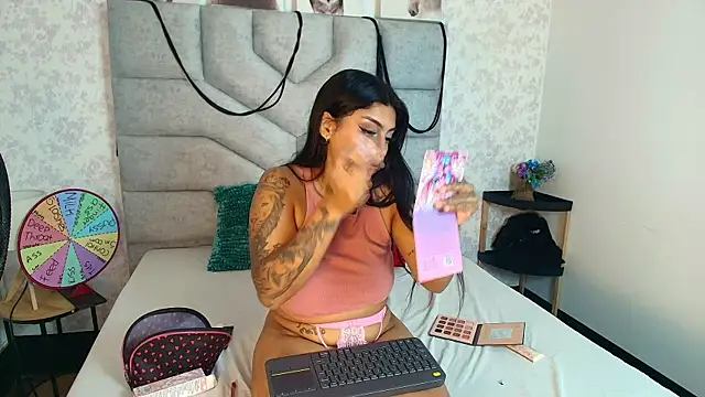 KimberlyFox_t লাইভ XXX চ্যাট