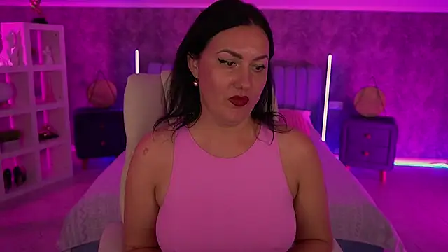 دردشة VelvetLuck الجنسية المباشرة