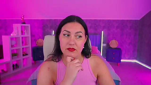 VelvetLuck live XXX chat
