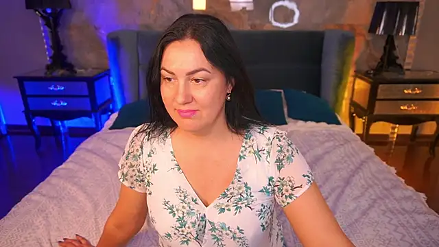 VelvetLuck's Live XXX Chat