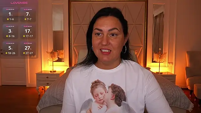 VelvetLuck live XXX chat