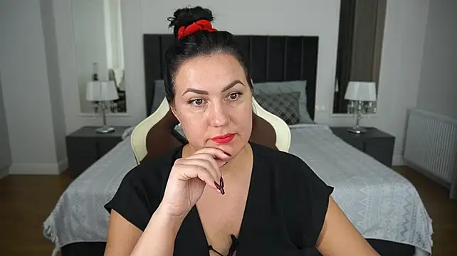 VelvetLuck's Live XXX Chat
